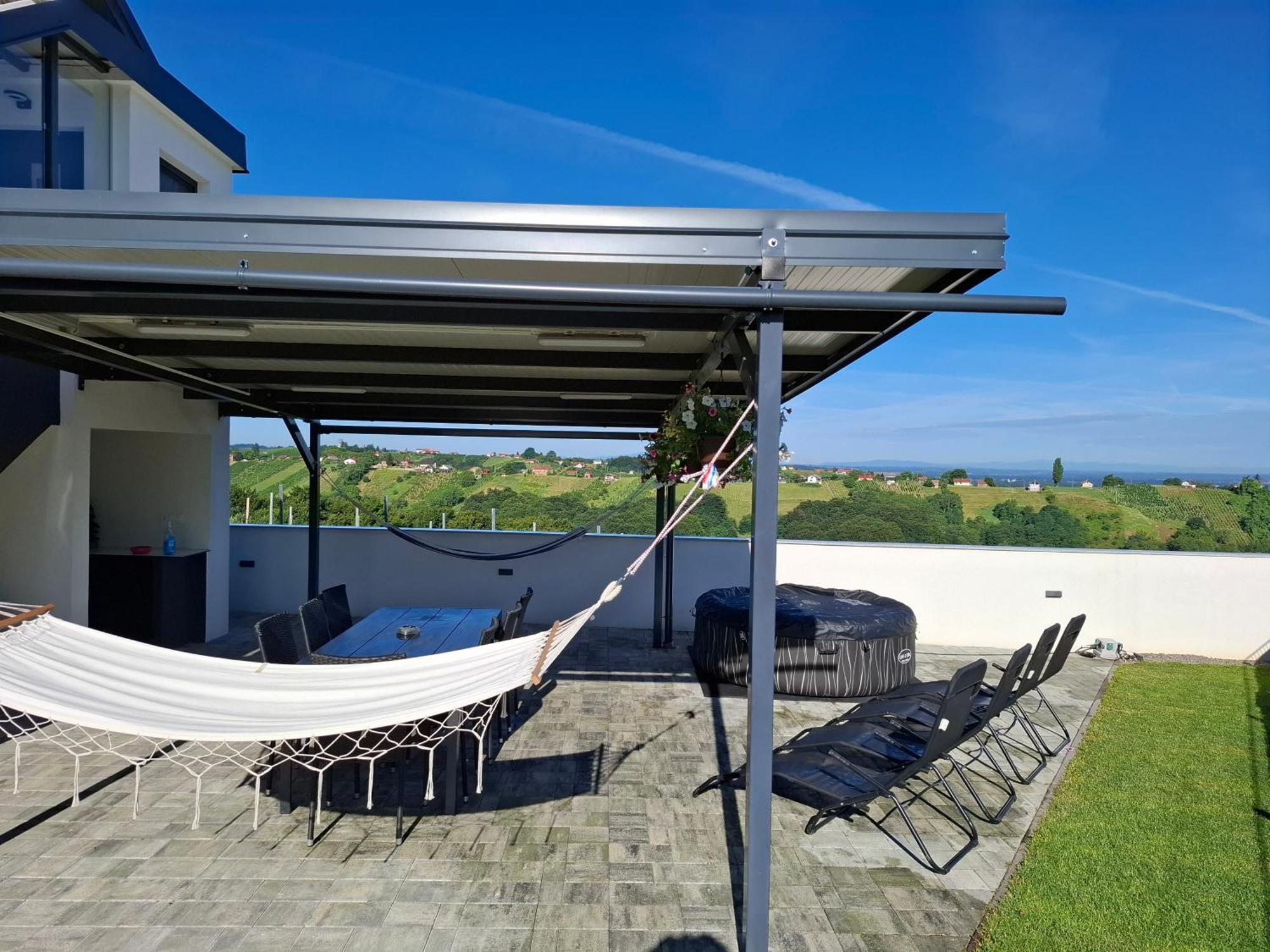 Villa Kuca Za Odmor Kodba à Strigova Extérieur photo