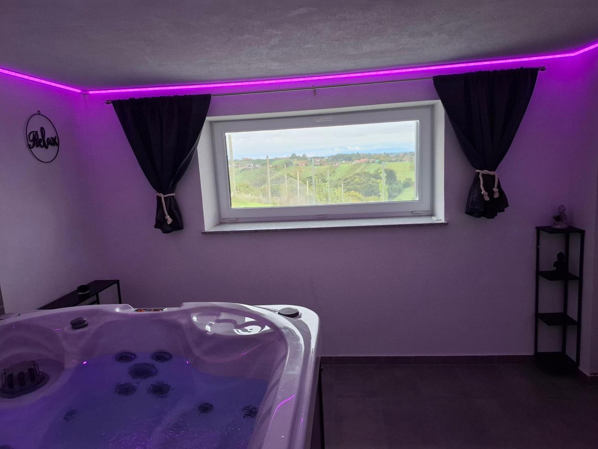 Villa Kuca Za Odmor Kodba à Strigova Extérieur photo