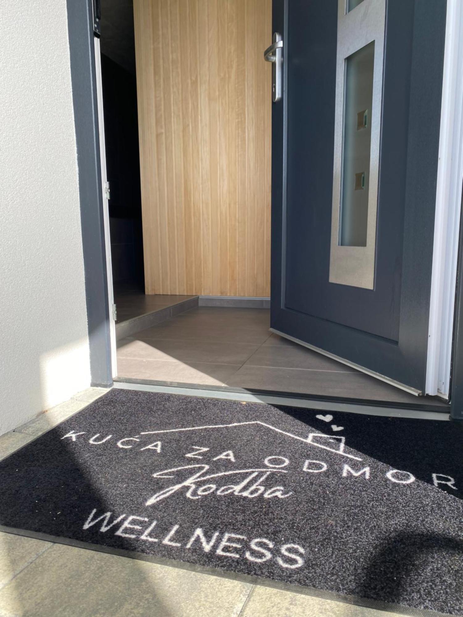 Villa Kuca Za Odmor Kodba à Strigova Extérieur photo